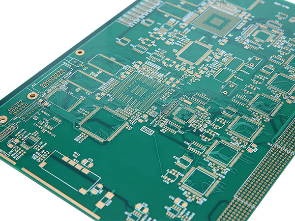 ¿Cuáles son las Características de la Fabricación de Circuitos Impresos PCB?