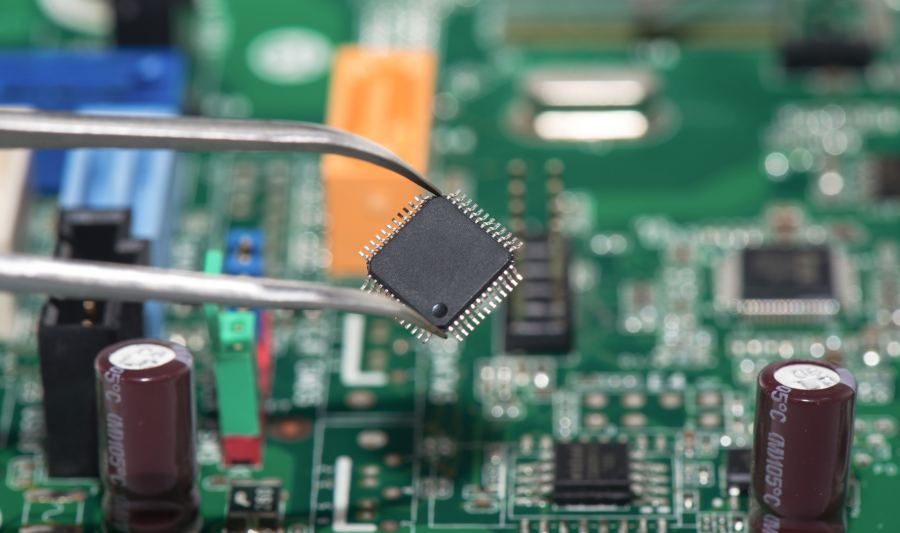 Montaje de PCB: Dando vida a la electrónica
